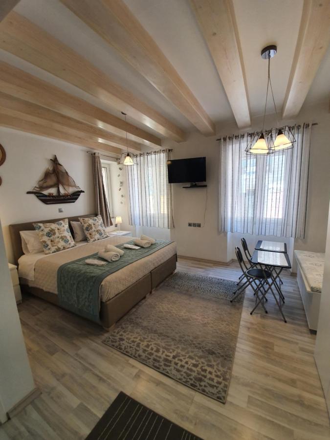 Helens Apartment Corfu  Buitenkant foto
