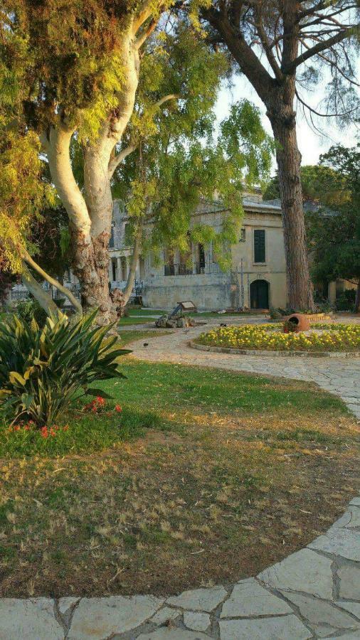 Helens Apartment Corfu  Buitenkant foto